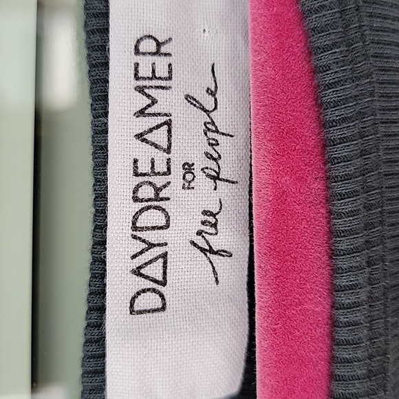 Daydreamer for Free People Empress Ribbed Baby Tee Sz L Has Stretch - Picture 5 of 10